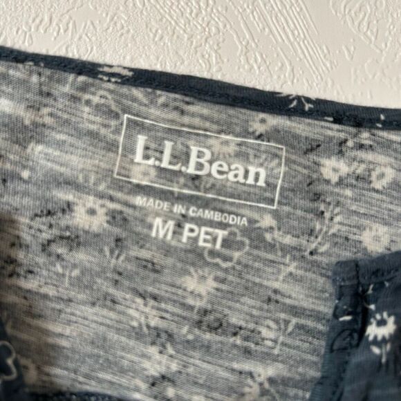 L.L. Bean Petite Floral Print Short Sleeve Top Navy Blue Size Medium Petite - Picture 4 of 5